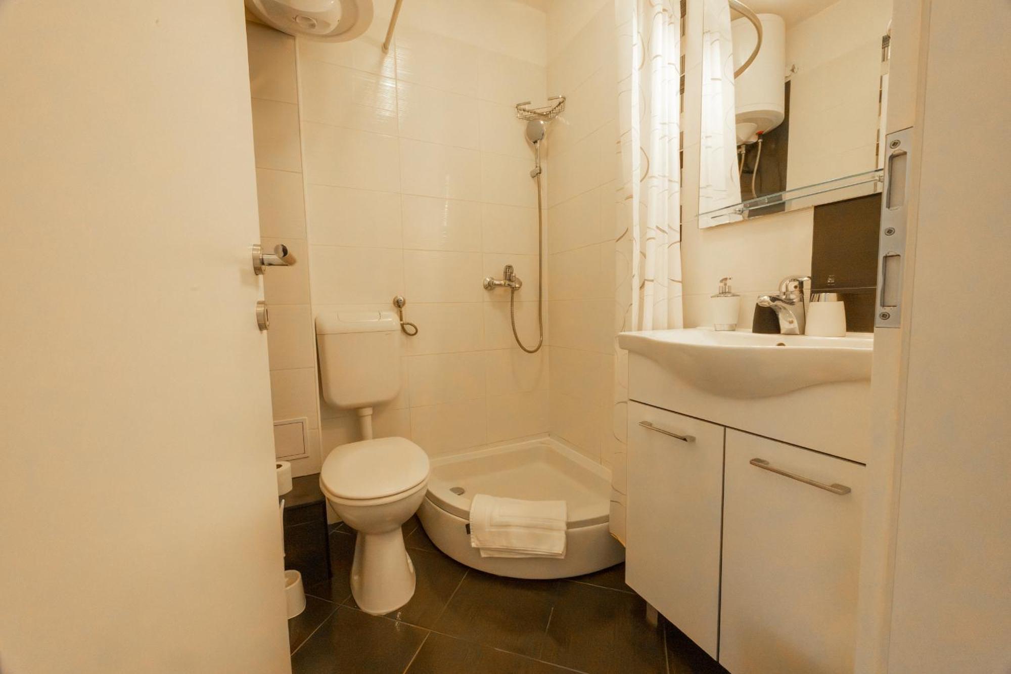 Apartments Krzanic Подгора Экстерьер фото